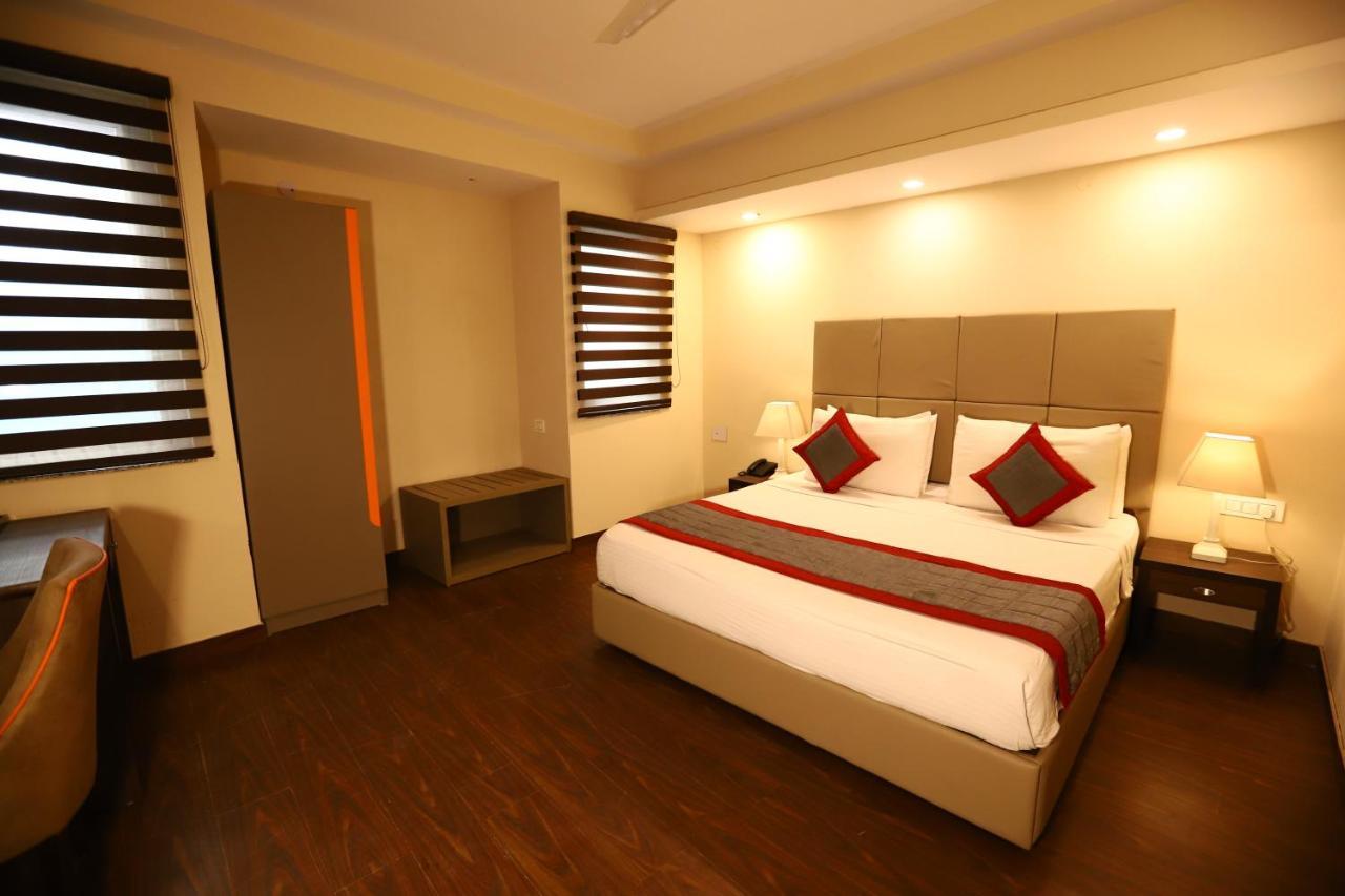 Hotel Azulo Inn Bhikaji Cama Place Delhi - Couple Friendly Local Ids Accepted Nova Deli Exterior foto