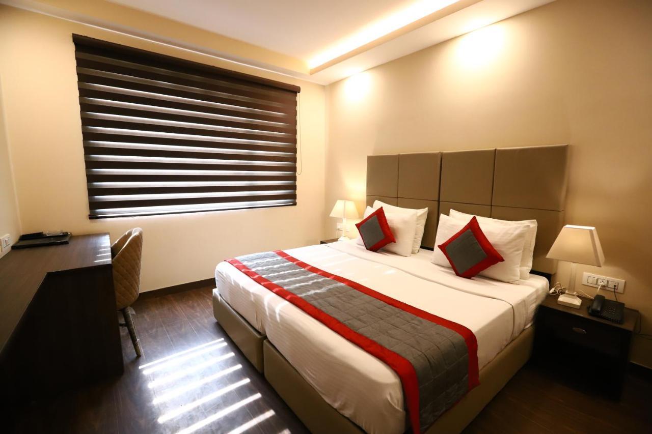 Hotel Azulo Inn Bhikaji Cama Place Delhi - Couple Friendly Local Ids Accepted Nova Deli Exterior foto