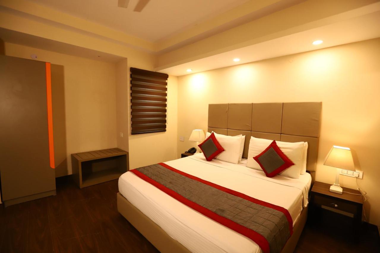 Hotel Azulo Inn Bhikaji Cama Place Delhi - Couple Friendly Local Ids Accepted Nova Deli Exterior foto